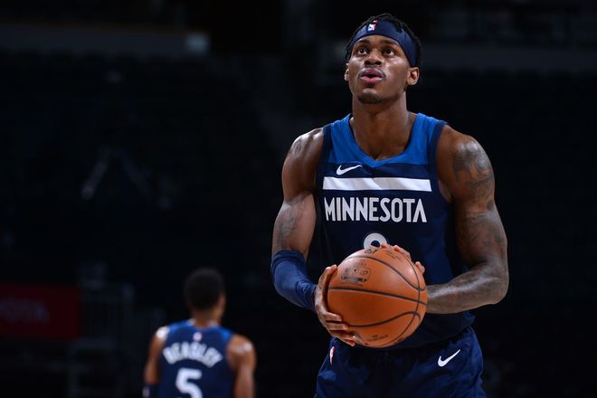 国米vs科莫：劳塔罗搭档小图拉姆，恩里克、巴雷拉出战（国米战科莫：劳塔罗携手小图拉姆，恩里克与巴雷拉登场）