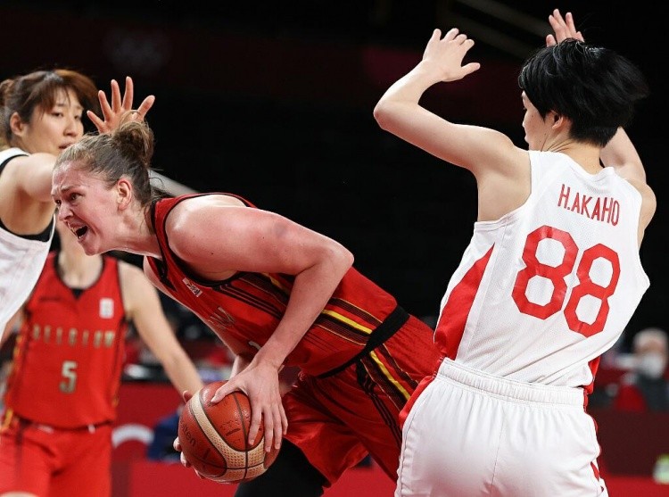 比利时11月世预赛大名单：库尔图瓦领衔，多库、特罗萨德在列（比利时公布11月世预赛名单：库尔图瓦压阵，多库、特罗萨德入选）