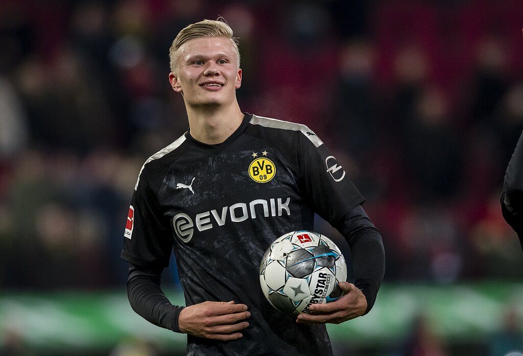 体坛记忆｜詹姆斯不被人喜欢、老是得不到尊重的原因找到了（体坛记忆｜詹姆斯为何总不受待见、难获尊重？背后原因揭晓）