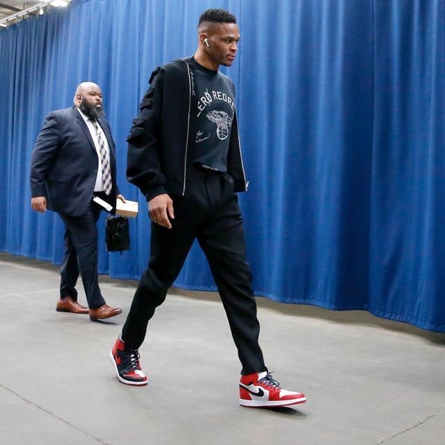 加斯佩里尼：进攻乏力不是某个位置的问题，全队都要找回状态（加斯佩里尼：进攻不畅非某一位置之责，全队需找回状态）