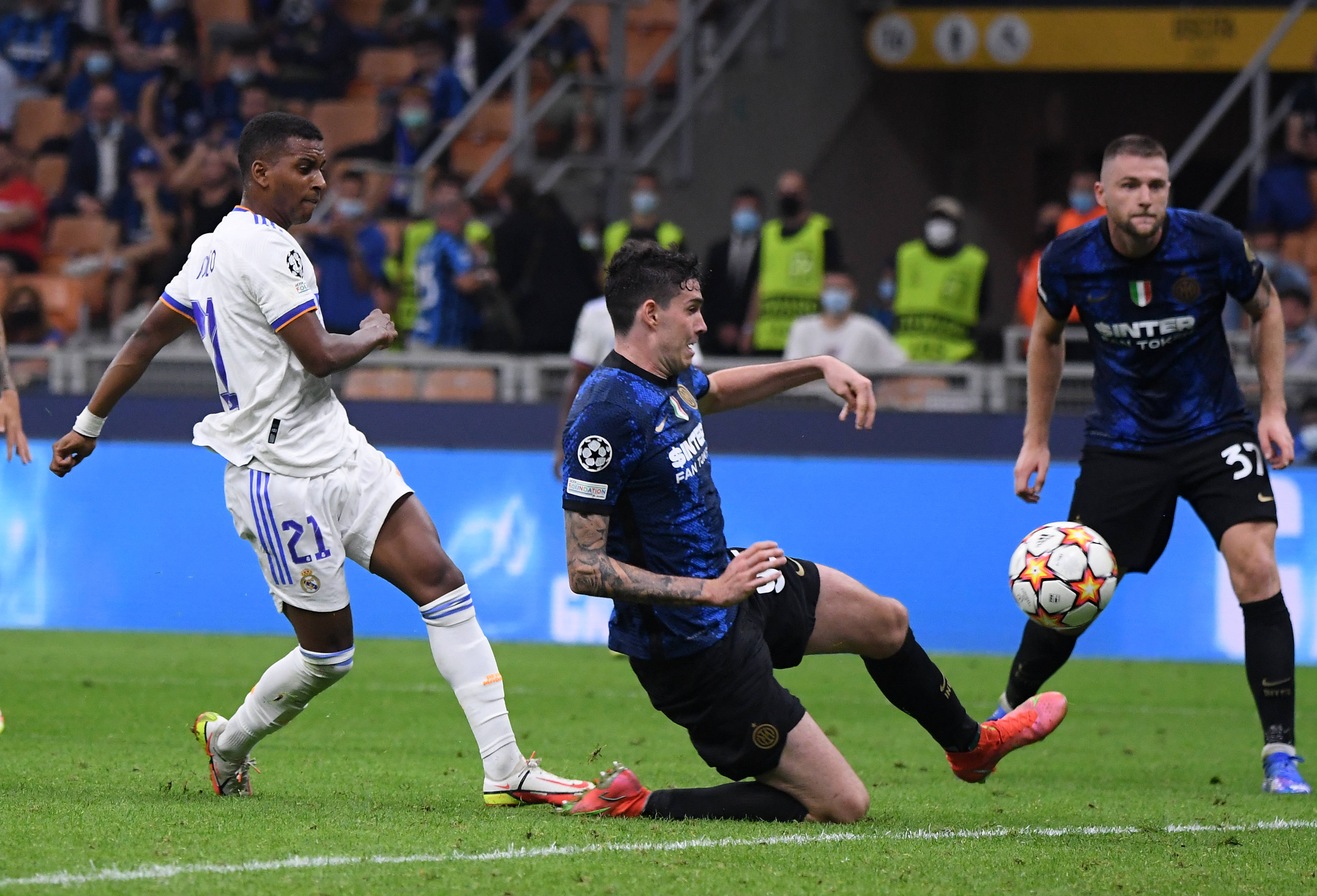 NBA球队战术解析：勇士防守新打法,（NBA战术深度解读：勇士防守革新）