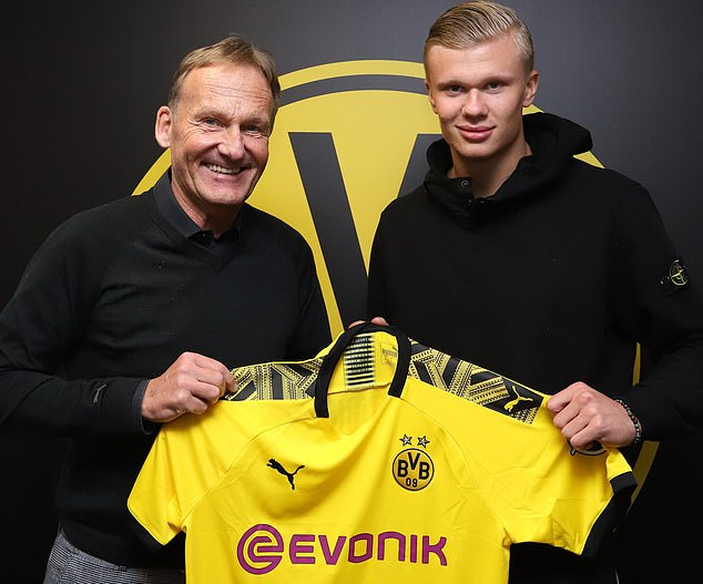 雷霆11月24日以122-95大胜开拓者，杨瀚森打破中国球员NBA得分纪录，展现强大实力。（11月24日雷霆122-95大胜开拓者，杨瀚森刷新中国球员NBA得分纪录，展现强势表现）