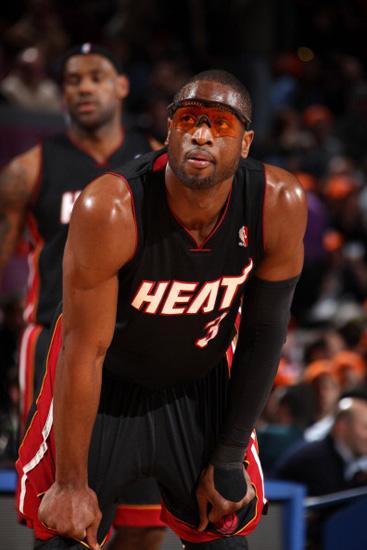 阿斯：皇马并未向阿隆索发出最后通牒，但他必须拿出成绩说话（阿斯：皇马未向阿隆索下达最后通牒，但他需以战绩自证）