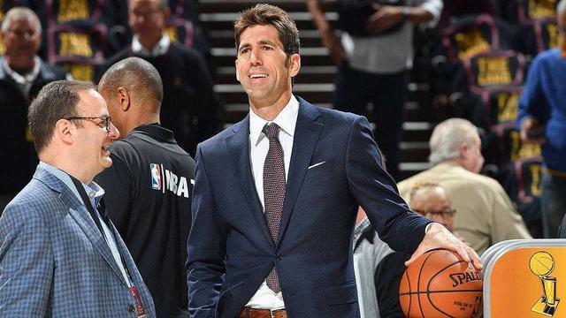 拉波尔塔回应弗洛伦蒂诺：皇马患上巴萨综合症，总是关注我们（拉波尔塔反击弗洛伦蒂诺：皇马陷入“巴萨情结”，总盯着我们）