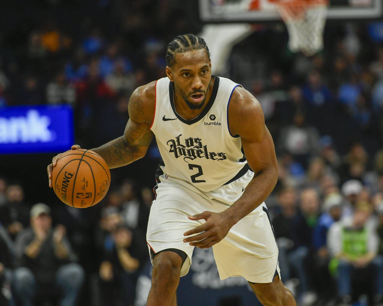 历年中超金靴：武磊34球傲视群雄，法比奥28球独享本赛季金靴（历届中超金靴盘点：武磊34球一骑绝尘，法比奥28球问鼎本季金靴）