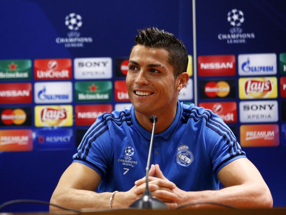 怀特发挥神勇，20中5高效输出15分5板7助（怀特状态爆棚，20投仅5中仍贡献15分5板7助攻）