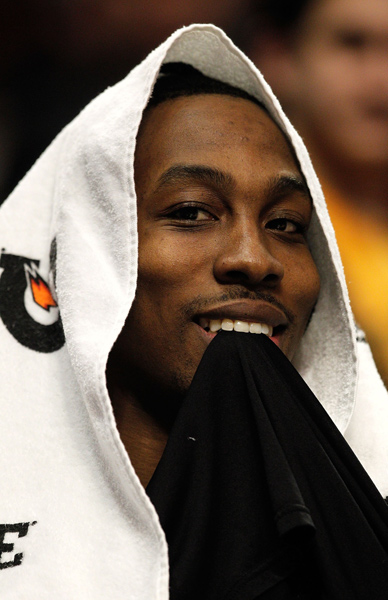 佩德里：还有2场欧冠联赛要尽可能多拿分；我们都很爱阿劳霍（佩德里：欧冠剩余两战尽力多拿分；大家都很爱阿劳霍）